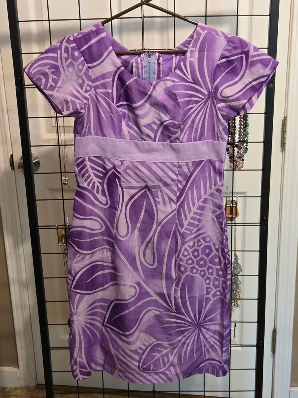 Purple Floral Patterned Short Sleeve Dress